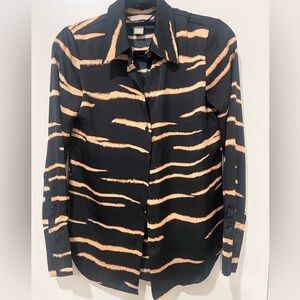 H&M Black and Tan Patterned Shirt
